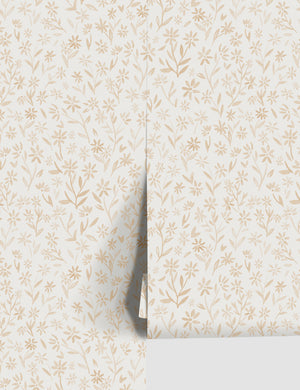 Sommerville goldenrod wallpaper featuring silhouetted daisies