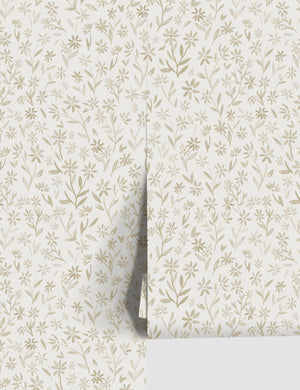 Sommerville natural wallpaper featuring silhouetted daisies