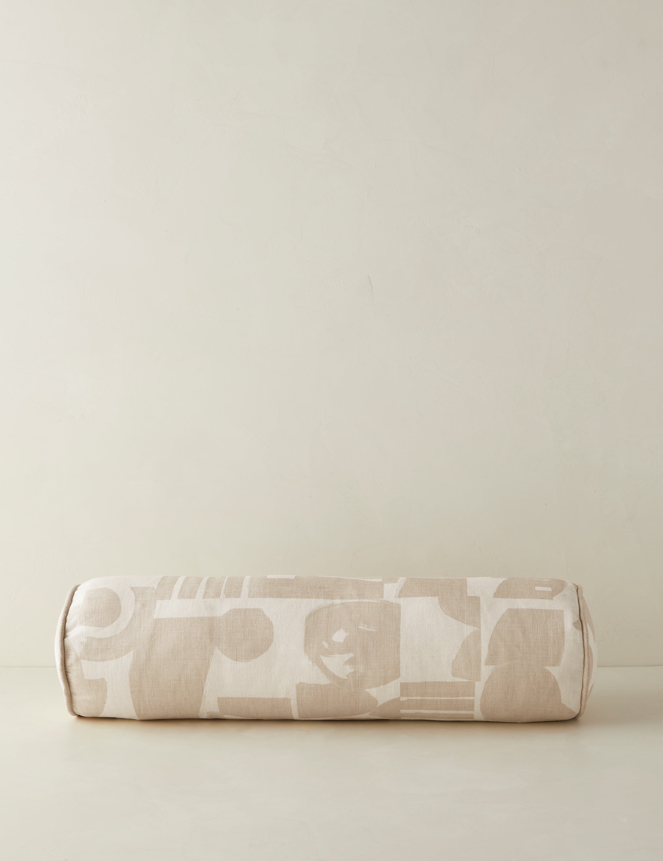 #color::taupe-and-ivory