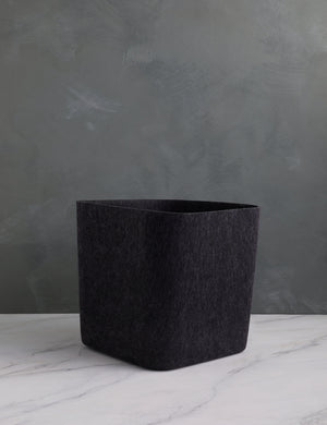 The Sculpted Bin in carbon black (Set of 3) by SortJoy