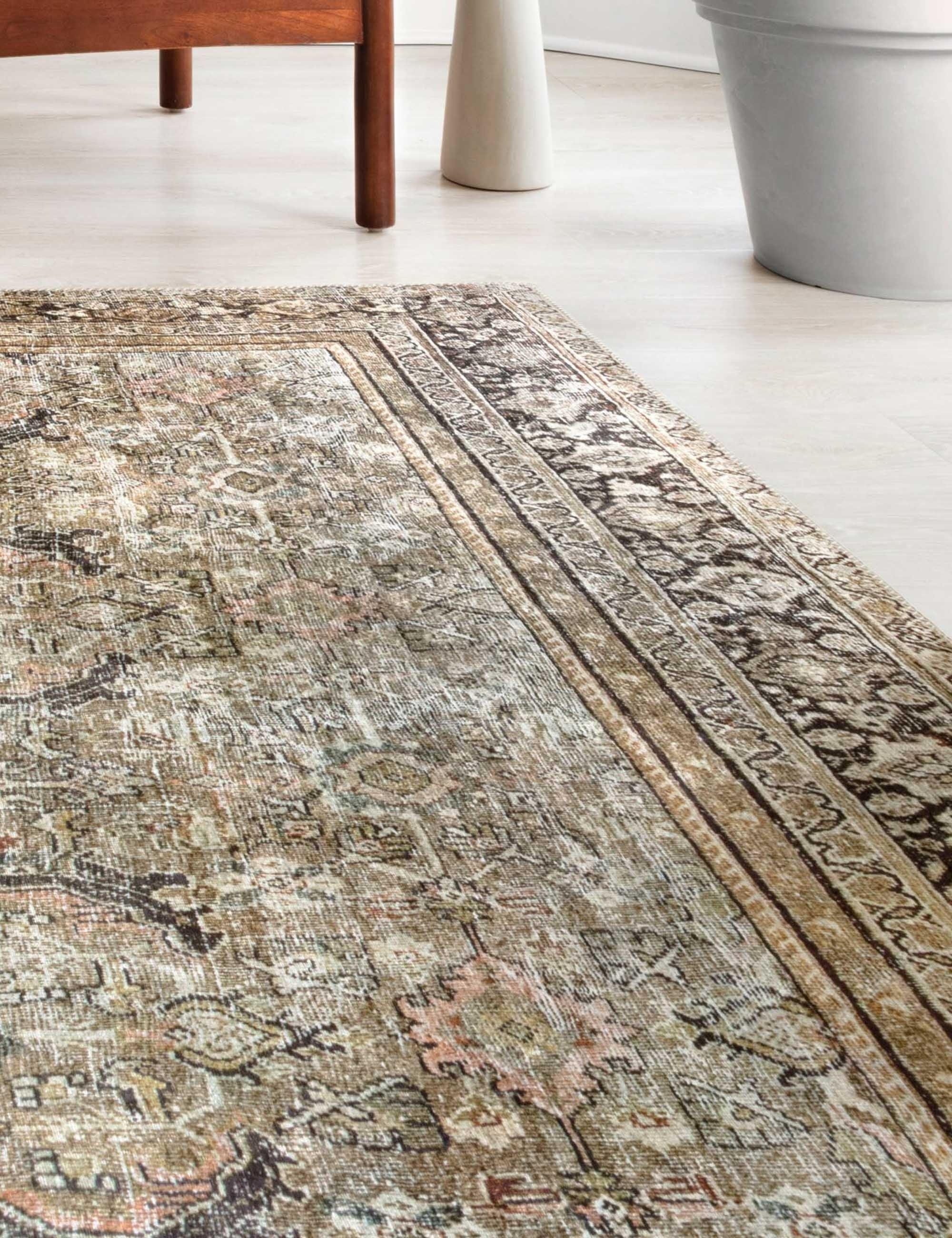 Dacion Traditional Vintage Area Rug