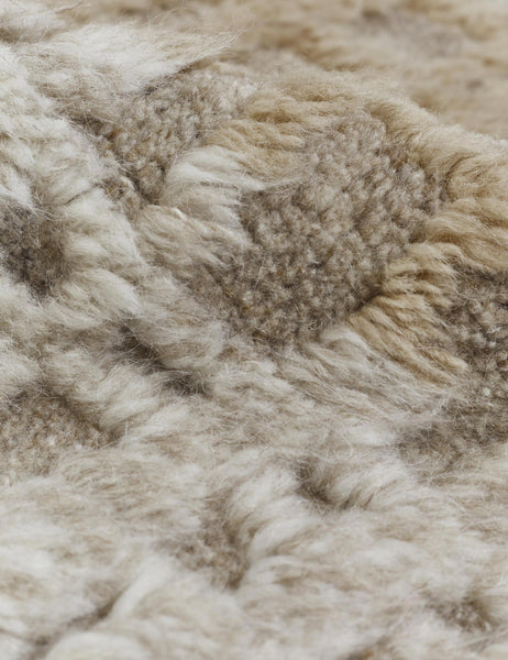 #size::6--x-9- #size::8--x-10- #size::9--x-12- #size::10--x-14- #size::12--x-15- | Close-up of the neutral fabric on the Terra handcrafted textured multicolored floor rug by Élan Byrd