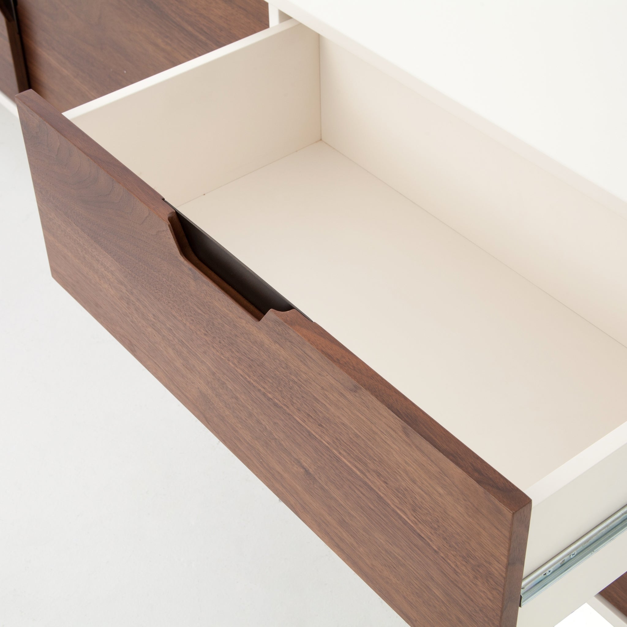 LANDGATHOME Cordelle Media Console - Thumbnail 5